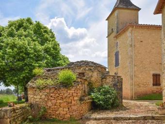 Hill View Holiday Home With Private Pool In Montcabrier