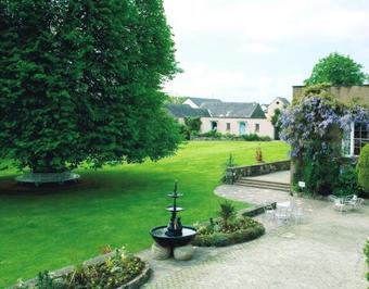 Dunadry Hotel And Gardens