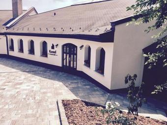 Hostal Kostel �tterem �s Panzi�