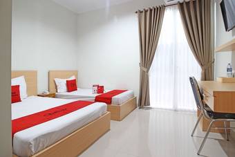 Hostal Reddoorz Near Amikom Yogyakarta
