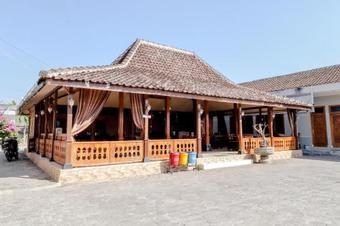 Hotel Griya Limasan Gunung Kidul