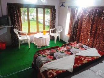 Hostal Zebrina Guest House Pahalgam