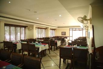 Hotel Kallada Residency