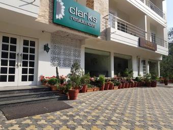 Hotel Clarks Residences Bhowali