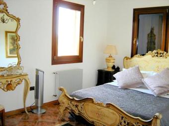 Luxury Villa Near Venice