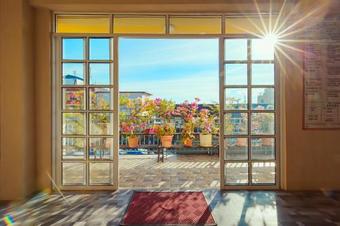 Albergue My Home Backpackers