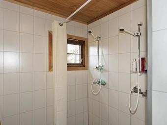 Three-bedroom Holiday Home In �seral 10