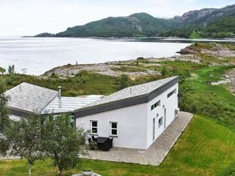 Four-bedroom Holiday Home In Inndyr 2