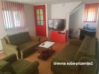 Bano?tor - Ku?a-vikendica Na Dunavu