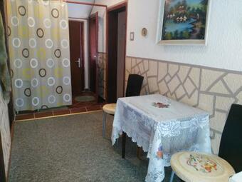 Hostal Guest House Vila Aleksa