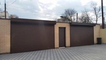 Hostal Azov Guest House