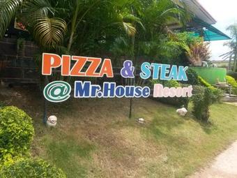 Hostal Mr.house Resort