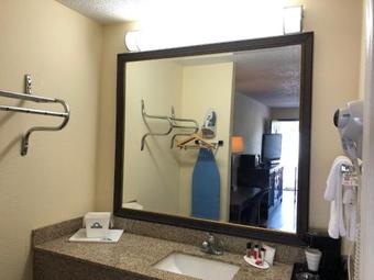 Motel Days Inn By Wyndham King