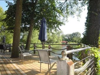 Bed & Breakfast Red Bridge Inn