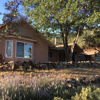 Foxtail Farm Bed & Breakfast