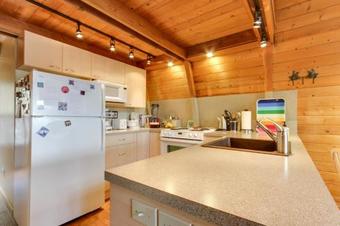 Cozy Hayden Idaho Lake Cabin