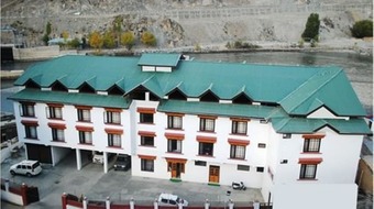 Hotel Zojila Residency