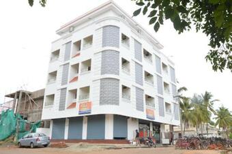 Hotel Urs Residency