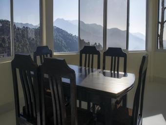 Hotel The Garhwali Inn