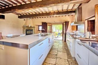 Monterchi Villa Sleeps 8 Pool Wifi
