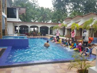 Hotel Al Safina Kijal Beach Resort