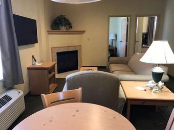 Hotel Best Western Plus Revere Inn & Suites