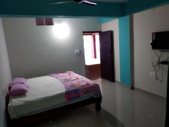 Hostal Golden Villa Inn