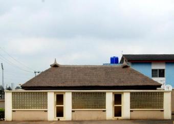 Hotel Grand Inn & Suites