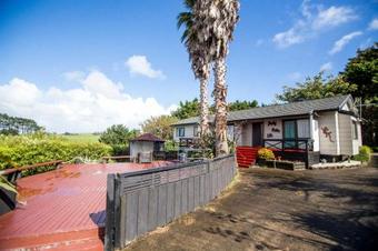 Waiuku Serene Farm & Home