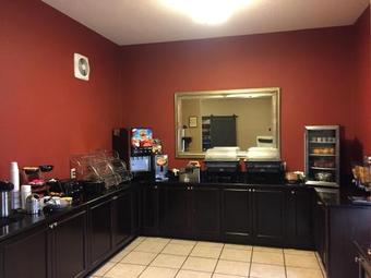 Hotel Brentwood Suites