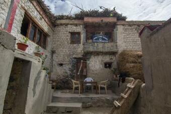 Notonmap - Tundup House