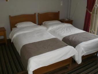 Metropolis Hotel