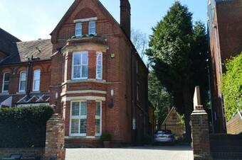 Bed & Breakfast Fleuchary House No. 29