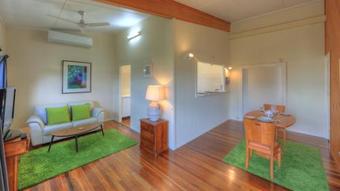 Coldstream Gallery Apartment
