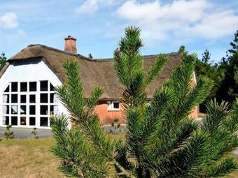 Four-bedroom Holiday Home In N�rre Nebel 6