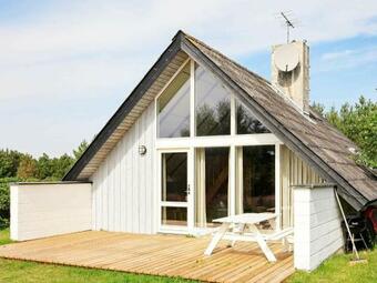 Two-bedroom Holiday Home In Fur 1