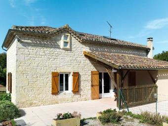 Ferienhaus Mit Pool Sainte-alauzie 400s