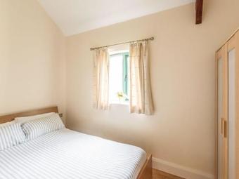 Toes Rock, Haverfordwest