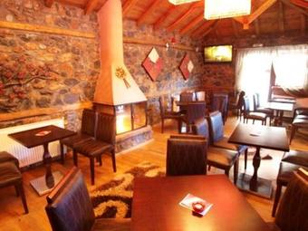 Hostal Nostos
