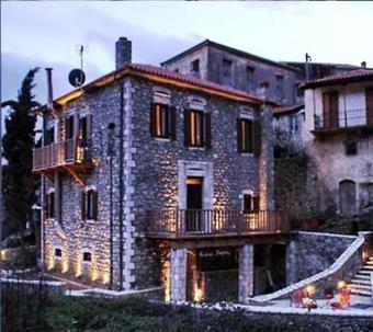 Hotel Tsarbou Guesthouse