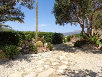 Villa Lofos Wood & Stone