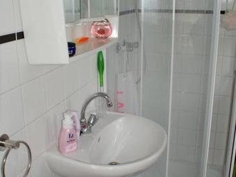 Charming Chalet In Goedereede With Open Area