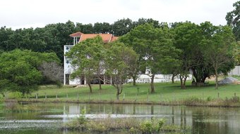 Hotel Grand Villa Kalametiya