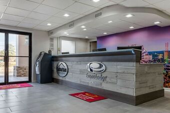 Hotel Econo Lodge At The University