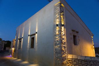 Zouridi Villa Park