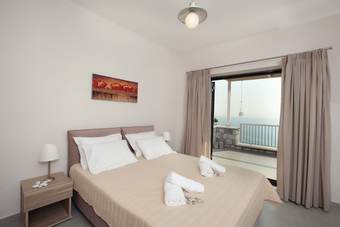 Apartamentos Petra Thea