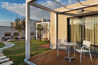Desert Irus Hotel