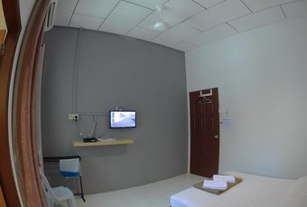 Hotel Semarak Beach Inn