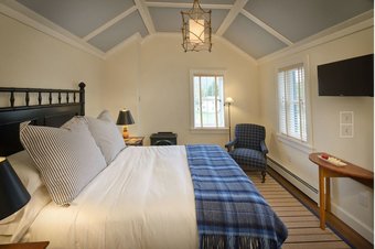 Bed & Breakfast Hill Farm Inn