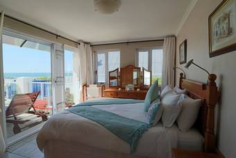 Hotel Baywatch Villa Guest House And Self Catering Accommodation